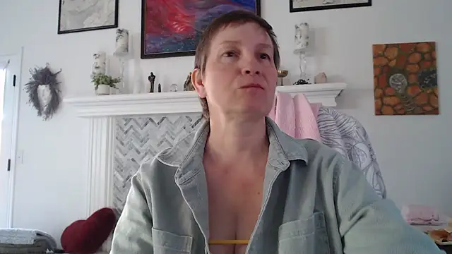 Snapshot of AuroraWillows chatting on 7, 2, 2026 AuroraWillows online show from 7, 2, 2026