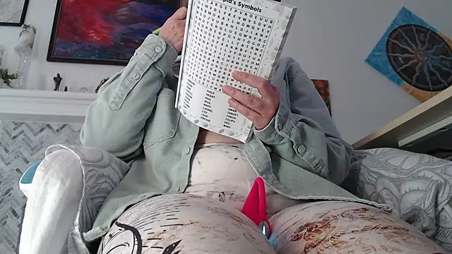 Snapshot of AuroraWillows chatting on 8, 2, 2026 AuroraWillows online show from 8, 2, 2026