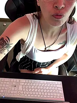 YumieCp online show from 9, 10, 2025