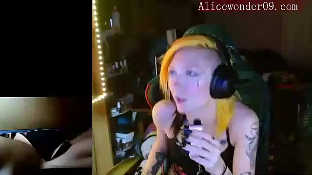 alicewonder09 online show from 19, 12, 2024