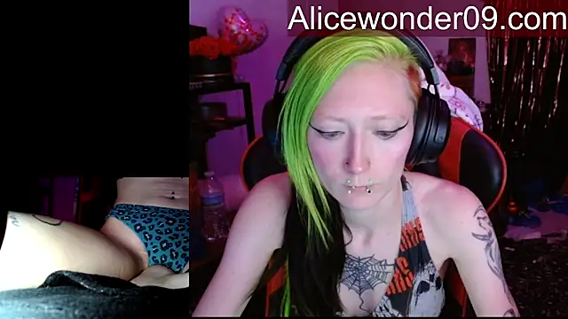 alicewonder09 online show from 25, 2, 2026