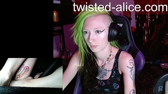 Snapshot of alicewonder09 chatting on 17, 7, 2026 alicewonder09 online show from 17, 7, 2026