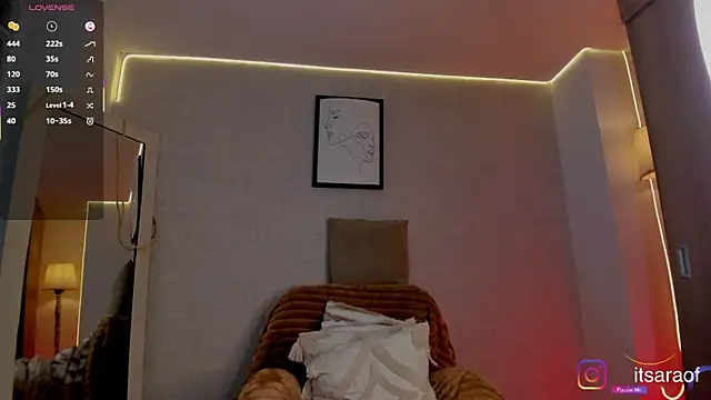 Snapshot of sara_cruz011 chatting on 14, 11, 2025 sara cruz011 online show from 14, 11, 2025