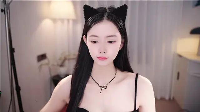 Ocean--Lili online show from 24, 11, 2025