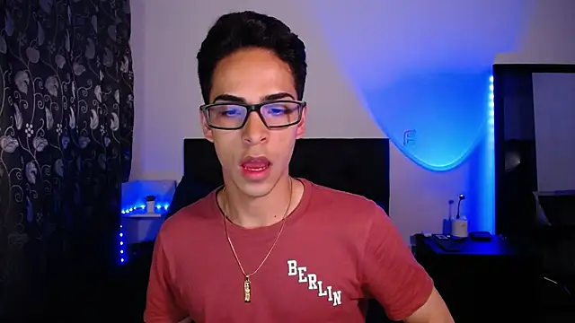 Snapshot of aodaboyyy chatting on 17, 1, 2025 aodaboyyy online show from 17, 1, 2025