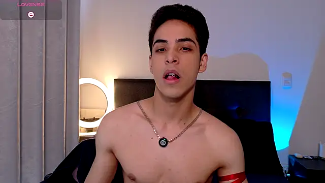 Snapshot of aodaboyyy chatting on 8, 10, 2025 aodaboyyy online show from 8, 10, 2025