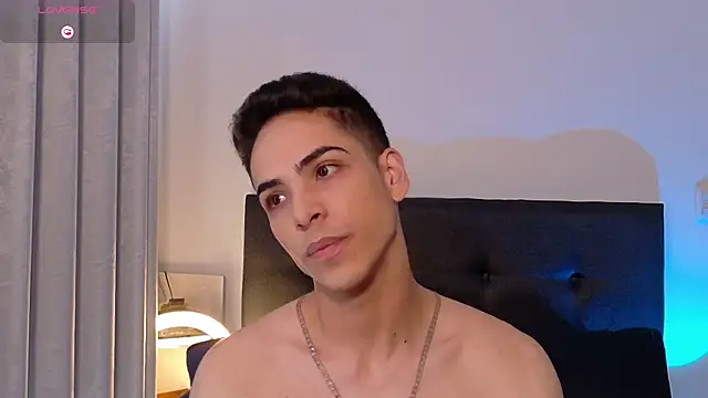 Snapshot of aodaboyyy chatting on 17, 10, 2025 aodaboyyy online show from 17, 10, 2025