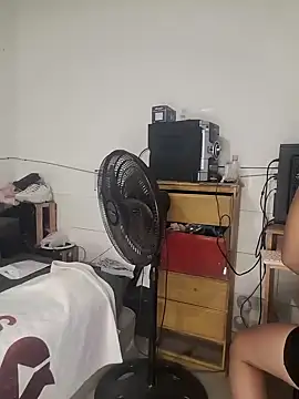 ZaraHoney online show from 23, 1, 2025