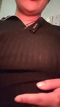 ZaraHoney online show from 7, 11, 2025