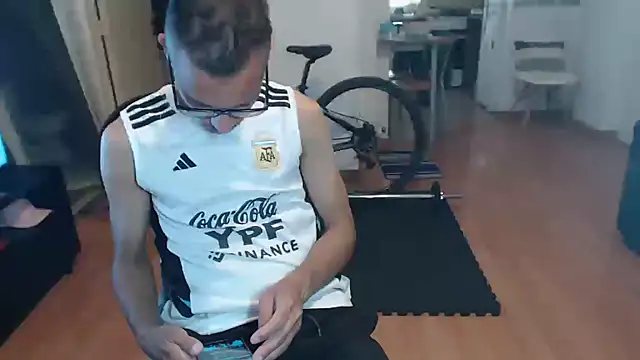 guachin hunk online show from 1, 11, 2025