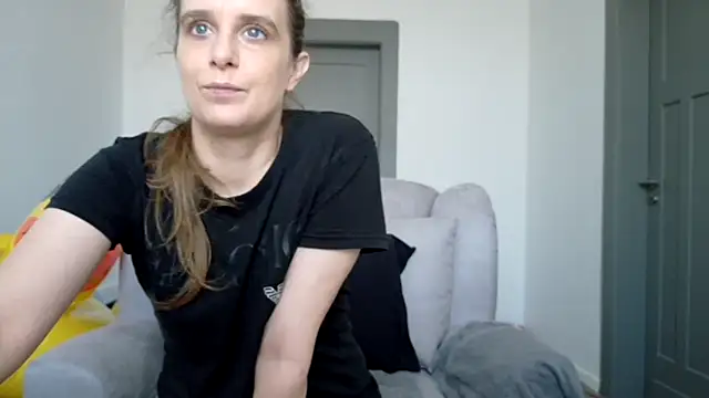 Snapshot of LadyChantale chatting on 9, 7, 2026 LadyChantale online show from 9, 7, 2026