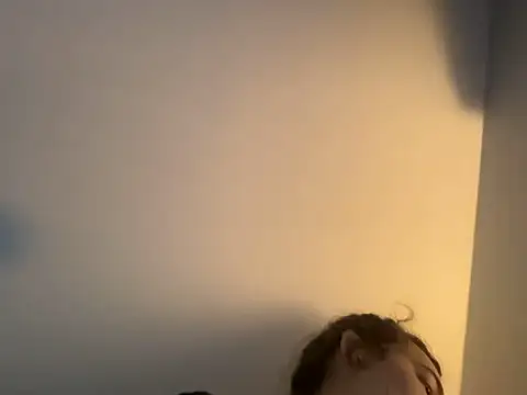 Snowbunnycake 131 online show from 6, 11, 2025