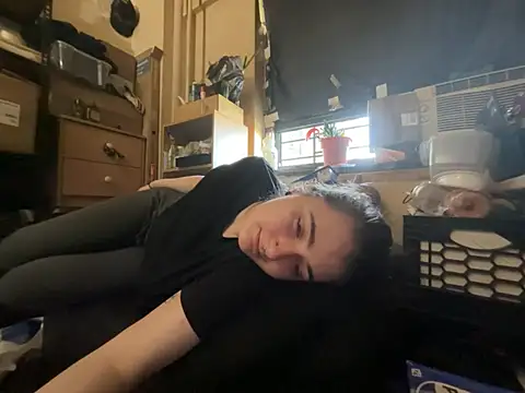 Snowbunnycake 131 online show from 15, 6, 2026