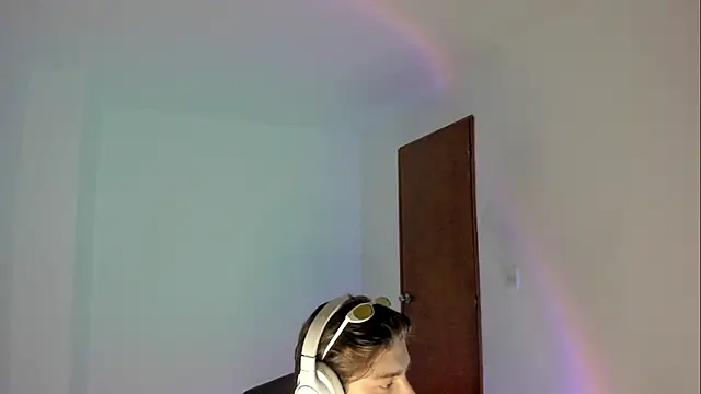 Giordano Russo online show from 4, 12, 2025