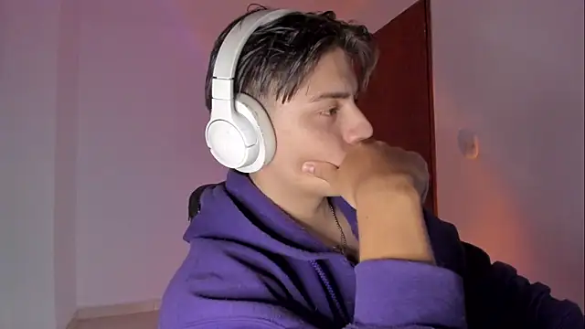 Giordano Russo online show from 5, 1, 2026