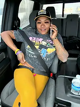 HaloRodeoLover2 online show from 12, 3, 2026