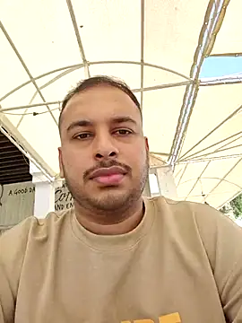 Snapshot of vishnuvinod_india chatting on 25, 5, 2026 vishnuvinod india online show from 25, 5, 2026