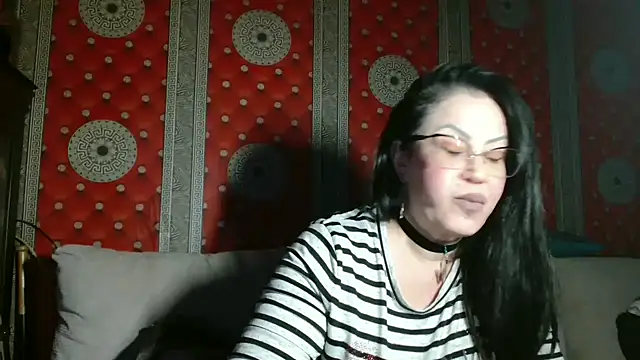 x  KHALEESI  x online show from 18, 4, 2026