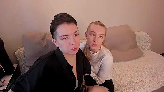 Snapshot of secret_dreams__ chatting on 24, 2, 2025 secret dreams online show from 24, 2, 2025