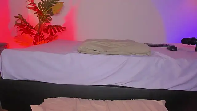 Snapshot of hot_booty_ chatting on 3, 12, 2025 hot booty online show from 3, 12, 2025