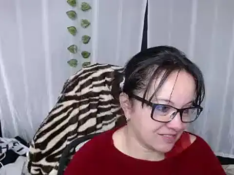 Sonialorens  online show from 10, 2, 2025