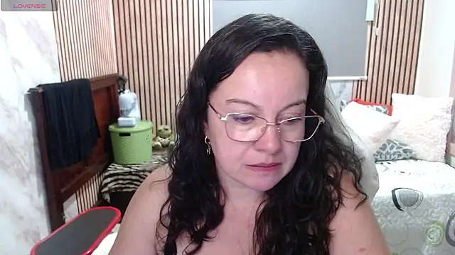 Sonialorens  online show from 19, 5, 2026