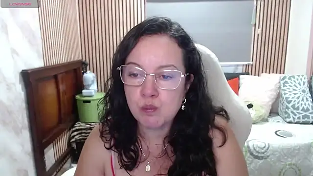 Sonialorens  online show from 26, 5, 2026