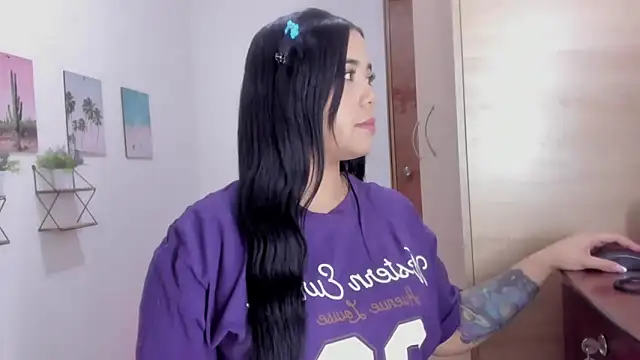 Emma lean online show from 16, 3, 2026