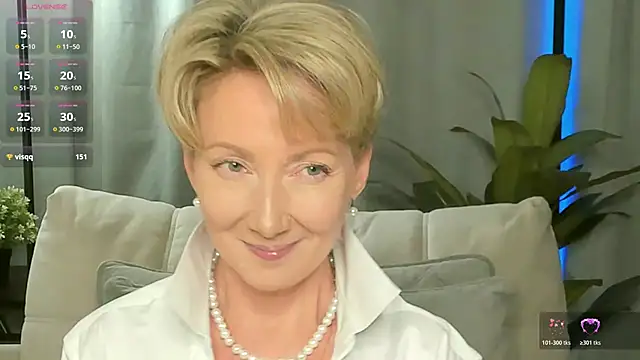 Snapshot of AkexandraFix chatting on 1, 5, 2026 AkexandraFix online show from 1, 5, 2026