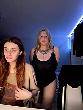 Snapshot of B_Ratz chatting on 9, 11, 2025 B Ratz online show from 9, 11, 2025