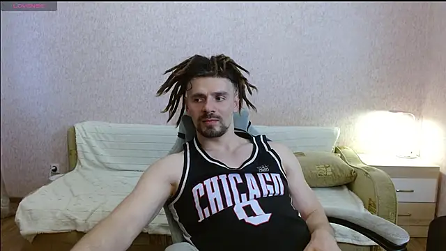 Snapshot of Aestheticguy101 chatting on 15, 5, 2026 Aestheticguy101 online show from 15, 5, 2026