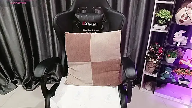 Yuki-yio online show from 26, 3, 2026