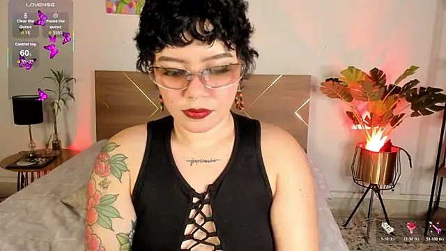 Amy art online show from 15, 4, 2026