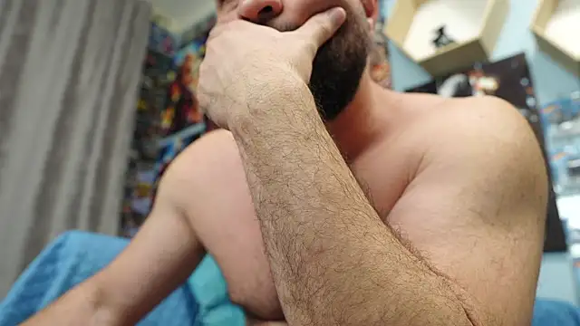 Muscle Bear online show from 18, 11, 2025