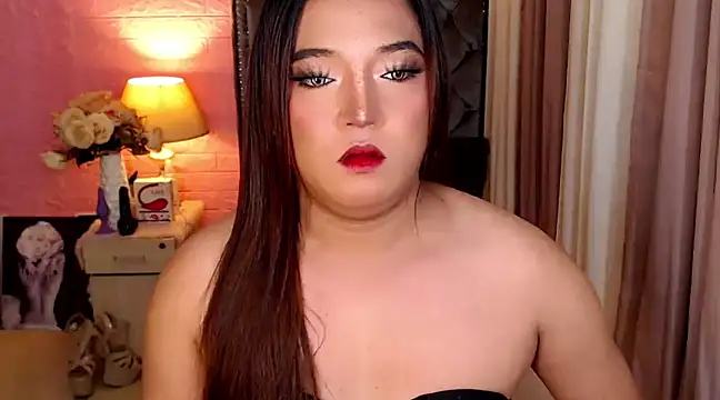 Snapshot of Urgirl_Ekang chatting on 7, 3, 2025 Urgirl Ekang online show from 7, 3, 2025