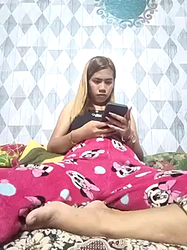 Snapshot of Cutie_body11 chatting on 9, 12, 2024 Cutie body11 online show from 9, 12, 2024