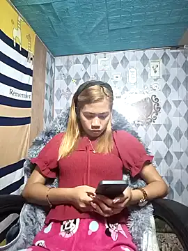 Snapshot of Cutie_body11 chatting on 10, 12, 2024 Cutie body11 online show from 10, 12, 2024