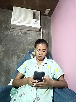 Snapshot of Cutie_body11 chatting on 6, 10, 2025 Cutie body11 online show from 6, 10, 2025