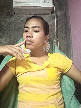 Snapshot of Cutie_body11 chatting on 16, 10, 2025 Cutie body11 online show from 16, 10, 2025