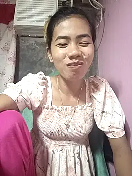 Snapshot of Cutie_body11 chatting on 18, 10, 2025 Cutie body11 online show from 18, 10, 2025