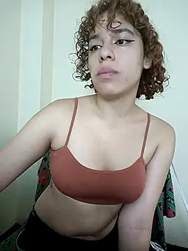 Snapshot of EmmaMelissa0521 chatting on 5, 12, 2024 EmmaMelissa0521 online show from 5, 12, 2024