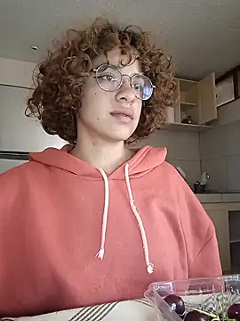 Snapshot of EmmaMelissa0521 chatting on 31, 12, 2024 EmmaMelissa0521 online show from 31, 12, 2024