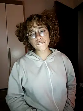 Snapshot of EmmaMelissa0521 chatting on 28, 1, 2025 EmmaMelissa0521 online show from 28, 1, 2025