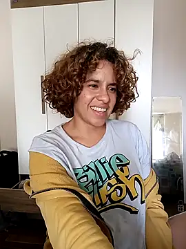 Snapshot of EmmaMelissa0521 chatting on 5, 2, 2025 EmmaMelissa0521 online show from 5, 2, 2025