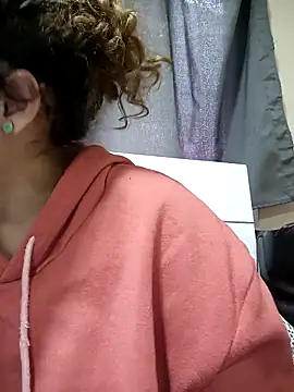 Snapshot of EmmaMelissa0521 chatting on 5, 3, 2025 EmmaMelissa0521 online show from 5, 3, 2025