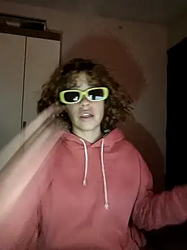 Snapshot of EmmaMelissa0521 chatting on 7, 3, 2025 EmmaMelissa0521 online show from 7, 3, 2025