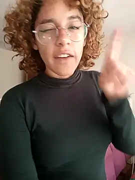 Snapshot of EmmaMelissa0521 chatting on 10, 3, 2025 EmmaMelissa0521 online show from 10, 3, 2025