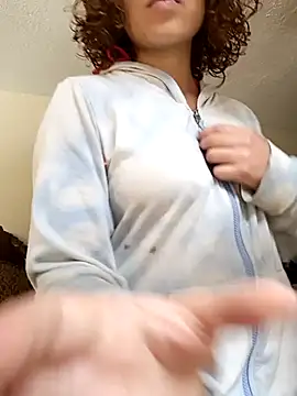 Snapshot of EmmaMelissa0521 chatting on 19, 3, 2025 EmmaMelissa0521 online show from 19, 3, 2025