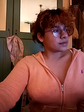 Snapshot of EmmaMelissa0521 chatting on 10, 9, 2025 EmmaMelissa0521 online show from 10, 9, 2025