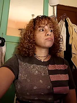 Snapshot of EmmaMelissa0521 chatting on 16, 9, 2025 EmmaMelissa0521 online show from 16, 9, 2025